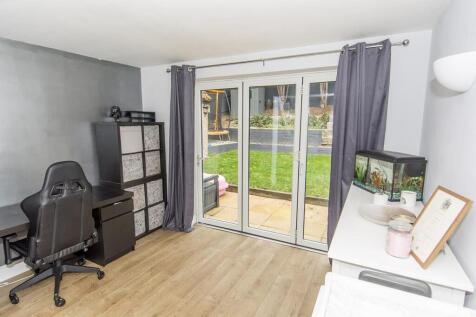 Lounge (Photo Three)