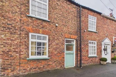 3 Bedroom Mid Terrace Cottage - For Sale
