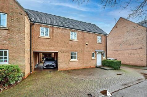 10 Hurn Grove FRONT.jpg