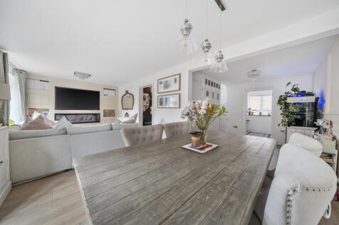 1321486166874e5b7229e4