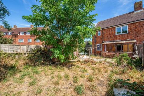 Rear House & Garden