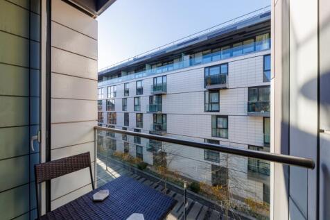 Times Square F45 ...