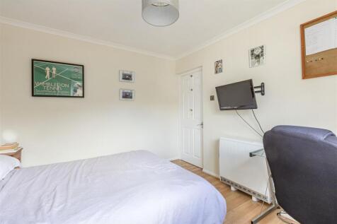 New Court, KT15 2EE - 2.jpg