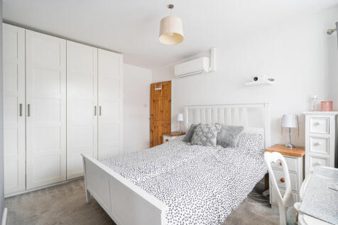 1383544-4-69243e7...