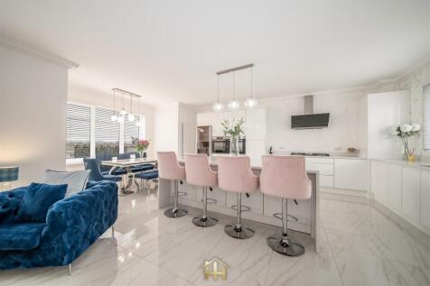 STRATHMORE PH11 8NN 131025 EDIT (2).jpg