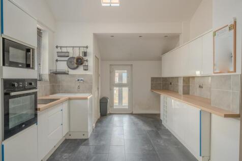 26 Sunnybank Rd-21.jpg