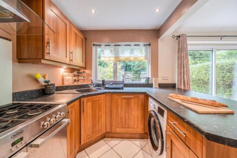 1370174-18-68f5fc...