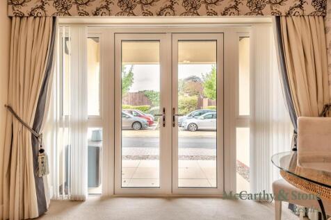 8703172-interior14.jpg