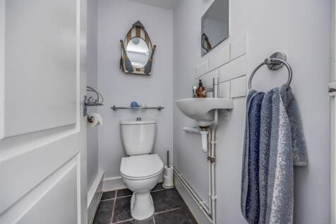 5 Culver Drive, Hayling Island-Small-PorticoMarket