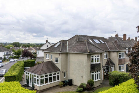 Sold with no chain, this extended family home of over 1900 sq ft, is on a substantial corner plot in a prime location in BS9. Easy access to the popular local schools, Westbury Village & lots of outdo