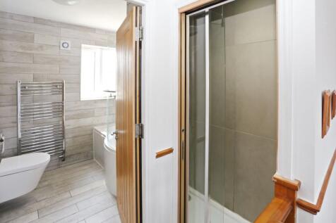 Family Bathroom &amp; Shower Room