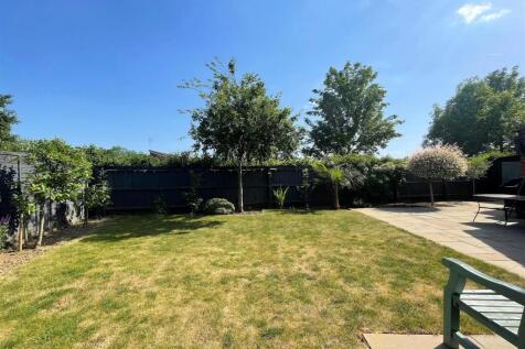 Rear Garden 5.jpg