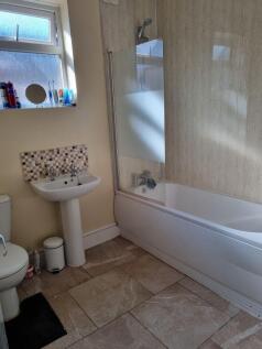 park-road-east-wv1-4pz-929112