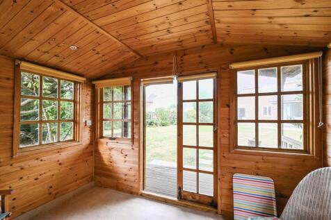 5 HARTFIELD ROAD (22).jpg