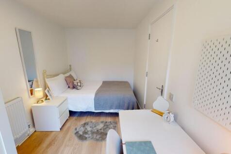 5 Bedroom House in EX4 5EW