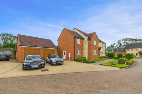 CAM04024G0-PR0028-STILL044