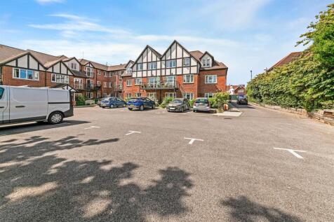 15-421b25 Yew Tree Court -62-medium.jpg
