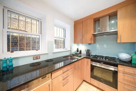 3 bed, 2 bath Flat in bath - Photo 5