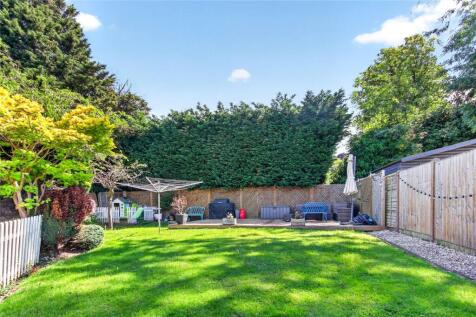 Garden Lawn and Deck