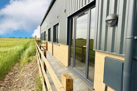 side aspect onto fields