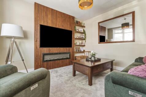 7 Chancton View Road-001.JPG