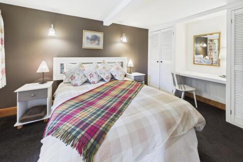 CAM03481G0-PR0098-STILL030