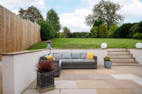 Terrace & Garden