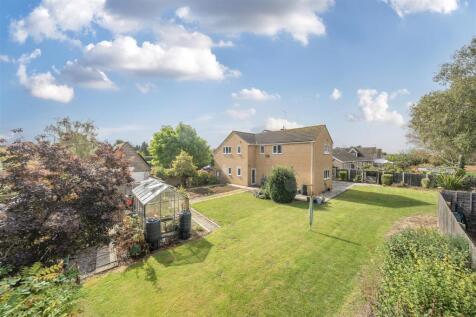 6 Bugbrooke Road, Gayton