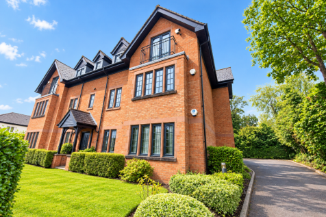 2 Bedroom Flat in WA13 0PR