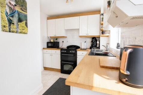 Kitchen 1.jpg