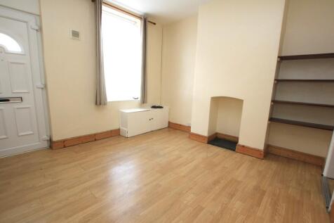 LIV ROOM 3