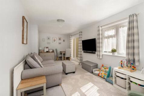7 Hydrangea Walk, Banbury-6.jpg