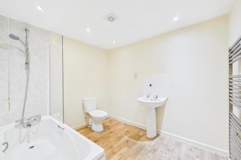 CAM01721G0-PR0107-STILL007