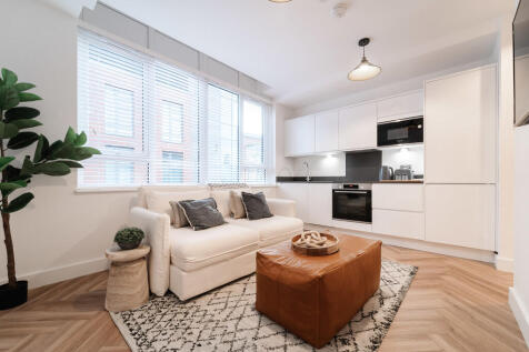APT 1 RH LIV3
