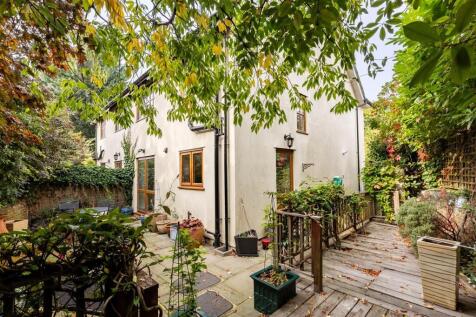 1 Coach House (17).jpg