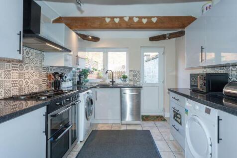 OPEN PLAN KITCHEN DINER