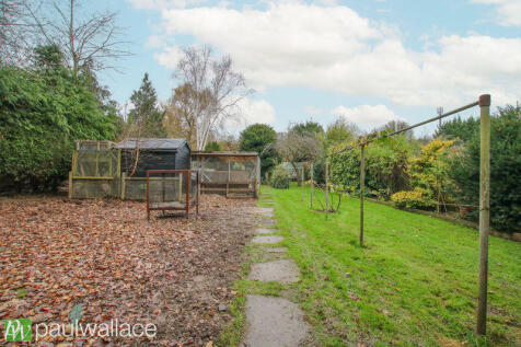 210' South West Facing Garden