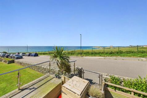 Direct access to Esplanade Road