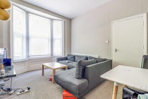 FFF - Living Room