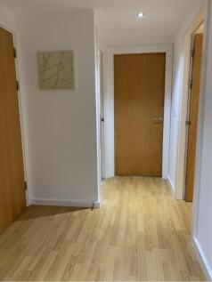 A bright and spacious two double bed apartment, that benefits from a fantastic central location in the popular Learning Quarter of Birmingham. A designer fitted kitchen with many modern appliances is
