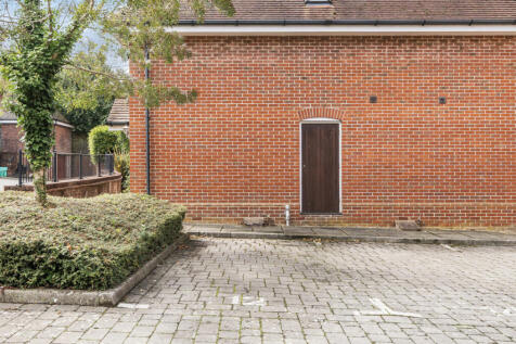 1349632-2-68b98b7...