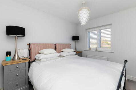 3 Longhurst Drive...