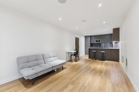 101791_Flat 17 Em...