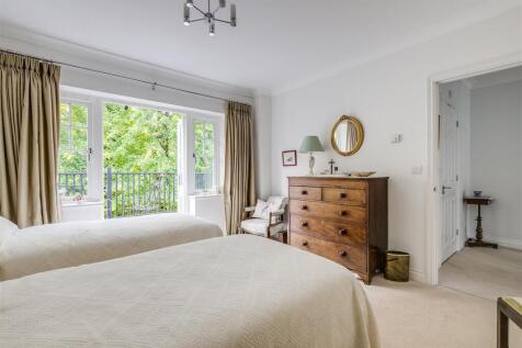 Ralph Swingler Place 12-28.jpg