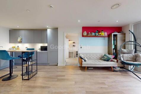 5* luxury development - Two Double Bedrooms - Two Bathrooms - 25m pool - Gym & spin studio - Spa with steam room - Cinema - Communal terraces with stepped allotments - 24 hr. concierge - Twenty Ninth