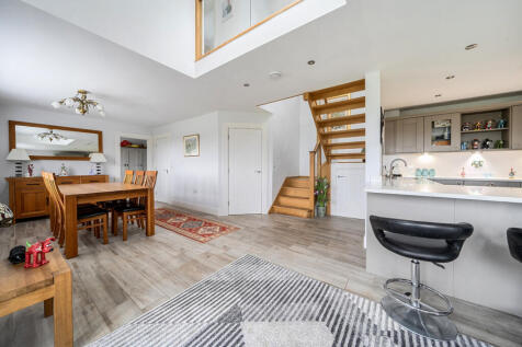 Kitchen/Reception