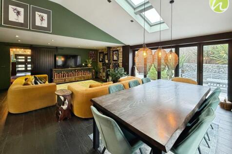 Living Room/ Kitchen/ Dining Room