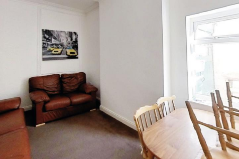 16 LYTTON ROAD-04.png