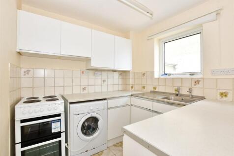 Kitchen/ Living Room