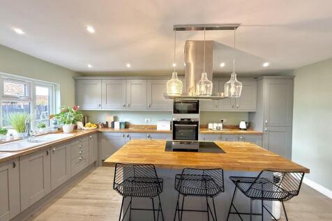 Kitchen/Living/Dining